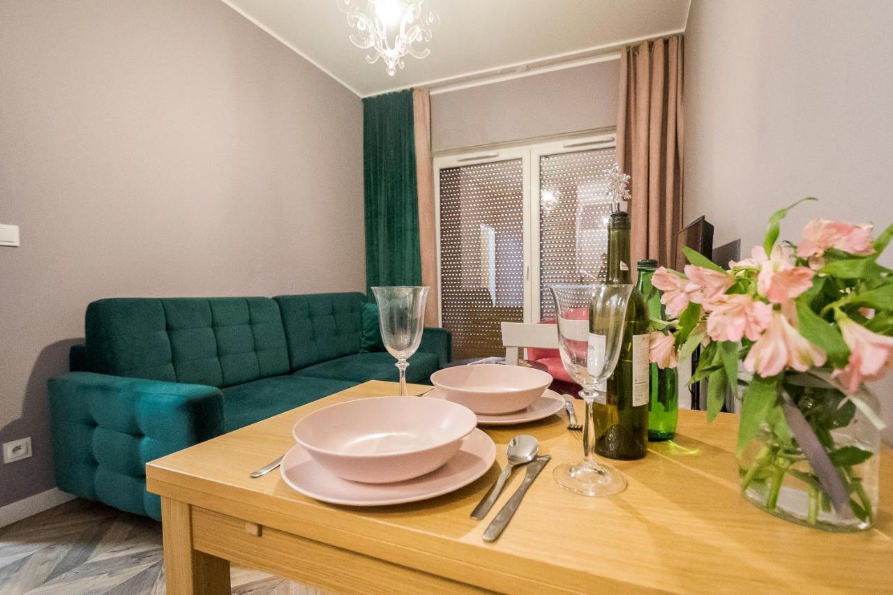 Apartament Z Ogrodkiem I Garazem Познан Екстериор снимка