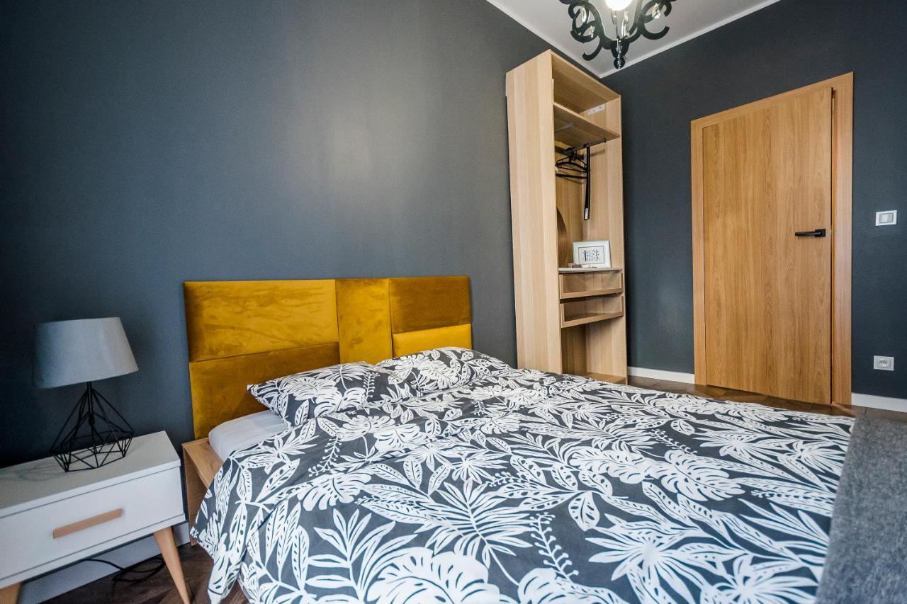 Apartament Z Ogrodkiem I Garazem Познан Екстериор снимка
