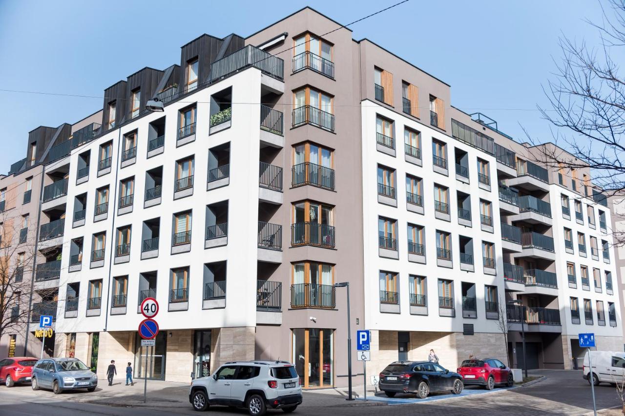 Apartament Z Ogrodkiem I Garazem Познан Екстериор снимка