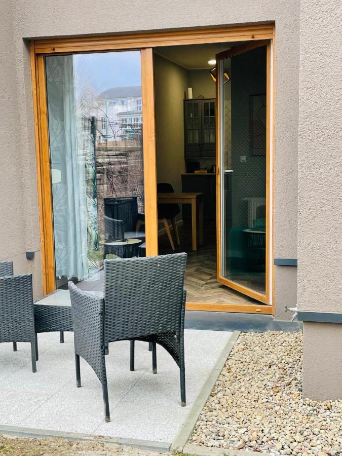 Apartament Z Ogrodkiem I Garazem Познан Екстериор снимка